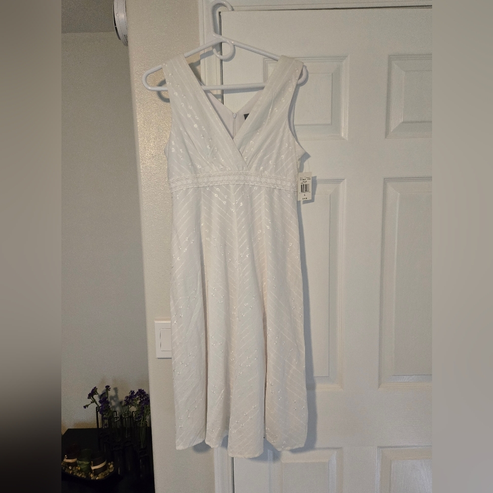 Rabbit Rabbit Rabbit White Sleeveless V-Neck Midi Dress Size 6 NWT